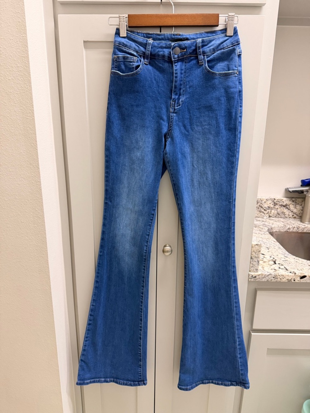 NWOT! ALLOY Women's Medium Blue Flare Jeans